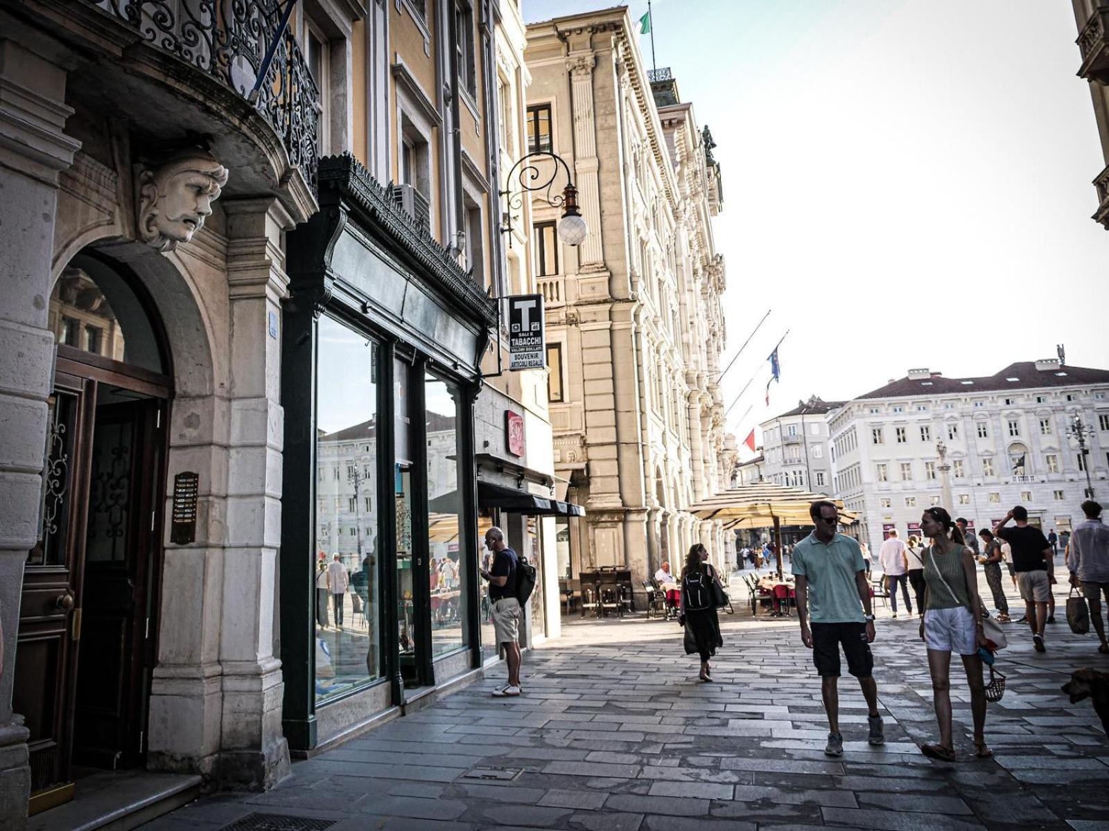 Casa Vacanze Trieste - Vista Piazza Unita 외부 사진